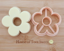 Load image into Gallery viewer, Daisy Cutter - Made in the UK with Love from House of Toot Sweet - Just £6! Shop now at House of Toot Sweet