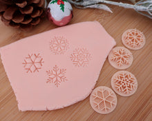 Load image into Gallery viewer, Snowflakes Set Stamps - Made in the UK with Love from House of Toot Sweet - Just £5.50! Shop now at House of Toot Sweet