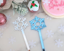 Load image into Gallery viewer, Mirror Snowflake Drink Stirrer Set - Made in the UK with Love from House of Toot Sweet - Just £5.50! Shop now at House of Toot Sweet