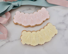 Load image into Gallery viewer, Tassel Bunting Embosser / Cutter - Made in the UK with Love from House of Toot Sweet - Just £6! Shop now at House of Toot Sweet