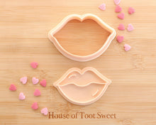 Load image into Gallery viewer, Lips - Kiss Stamp / Cutter - Made in the UK with Love from House of Toot Sweet - Just £5! Shop now at House of Toot Sweet