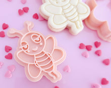 Load image into Gallery viewer, Cute Bee Stamp / Cutter - Made in the UK with Love from House of Toot Sweet - Just £5! Shop now at House of Toot Sweet