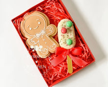 Load image into Gallery viewer, Gingerbread Man Embosser / Cutter
