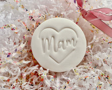 Load image into Gallery viewer, Mam Heart Stamp - Made in the UK with Love from House of Toot Sweet - Just £5! Shop now at House of Toot Sweet