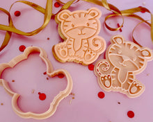 Load image into Gallery viewer, Cute Tiger Stamp / Cutter - Made in the UK with Love from House of Toot Sweet - Just £5! Shop now at House of Toot Sweet