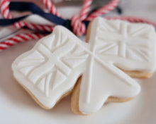 Load image into Gallery viewer, Union Jack Flags Embosser / Cutter - Made in the UK with Love from House of Toot Sweet - Just £6! Shop now at House of Toot Sweet