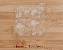 Load image into Gallery viewer, Woodland elements Embosser - Made in the UK with Love from House of Toot Sweet - Just £7! Shop now at House of Toot Sweet