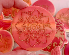 Load image into Gallery viewer, Rangoli Mandala Fondant Cookie Embosser
