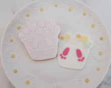 Load image into Gallery viewer, Bunny Flower Pot Fondant Embosser &amp; Cutter
