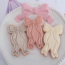 Load image into Gallery viewer, Coquette Bow - Fondant Stamp &amp; Cookie cutter
