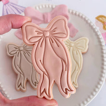 Load image into Gallery viewer, Coquette Bow - Fondant Stamp &amp; Cookie cutter
