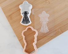 Load image into Gallery viewer, Passed! Tassel Balloon - Fondant Cookie Embosser / Cutter - Made in the UK with Love  from House of Toot Sweet - Just £6.50! Shop now at House of Toot Sweet
