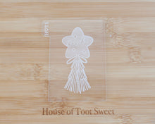 Load image into Gallery viewer, Passed! Tassel Balloon - Fondant Cookie Embosser / Cutter - Made in the UK with Love  from House of Toot Sweet - Just £6.50! Shop now at House of Toot Sweet
