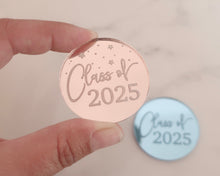 Load image into Gallery viewer, Class 2025 with stars Engraved Mirror Cupcake Toppers - Made in the UK with Love  from House of Toot Sweet - Just £4.50! Shop now at House of Toot Sweet
