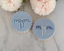 Load image into Gallery viewer, Mum Bow Fondant Cookie Embosser
