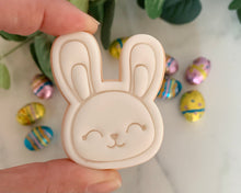 Load image into Gallery viewer, Bunny Face Fondant Stamp &amp; Cookie cutter
