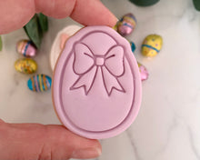 Load image into Gallery viewer, Egg Bow Fondant Stamp &amp; Cookie cutter
