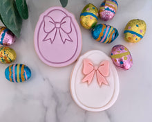 Load image into Gallery viewer, Egg Bow Fondant Stamp &amp; Cookie cutter
