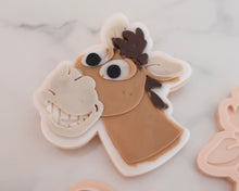 Load image into Gallery viewer, Bullseye Horse Fondant Pop Embosser and Cutter
