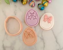 Load image into Gallery viewer, Egg Bow Fondant Stamp &amp; Cookie cutter
