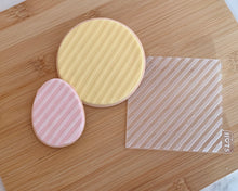 Load image into Gallery viewer, Diagonal Stripes Fondant Embosser Texture Tile
