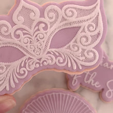 Load and play video in Gallery viewer, Diamond of the Season Fondant Embosser and Cutter
